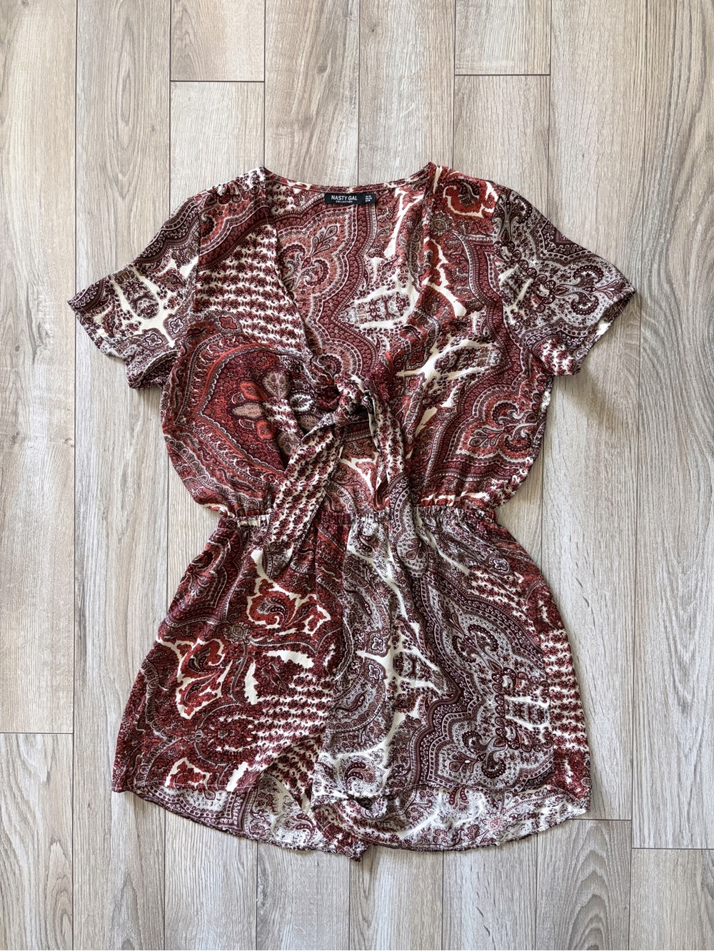 Nasty Gal Burgundy Paisley Tie Front Romper Western Boho Festival Womens Size 10 - Picture 8 of 16
